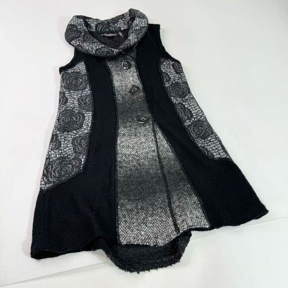 Metric Sweater Womens Small Black Floral Knitted Sleeveless Lagenlook Vest Wool - Picture 1 of 10